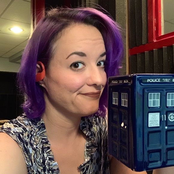 Meet your Posher, Starla - Picture 3 of 5